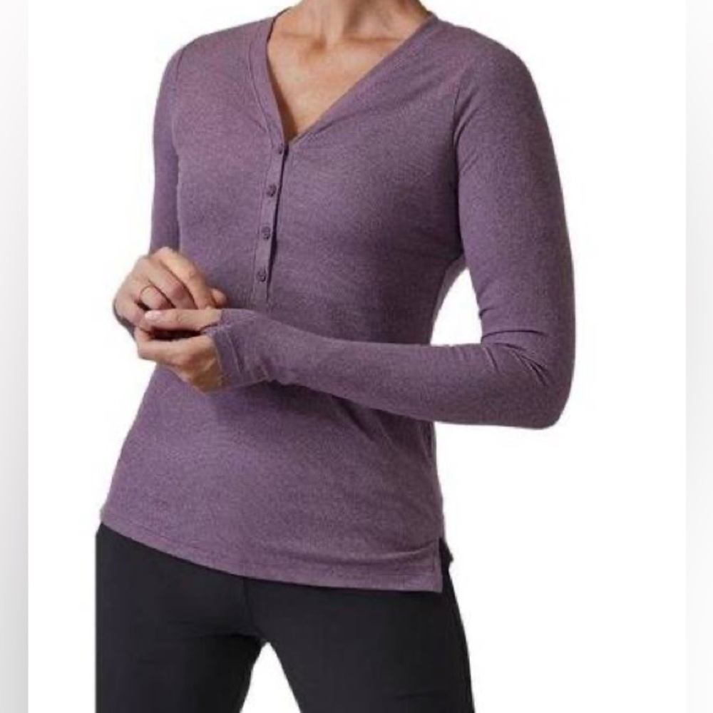 Athleta uptempo ribbed Henley top